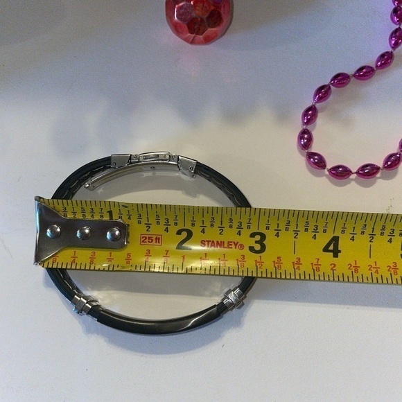 Baseball Pulse Designed Bracelet - Picture 5 of 8